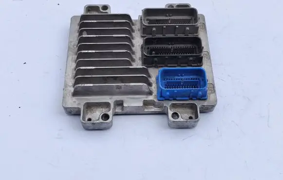 Opel Corsa E Engine control unit/module ECU 12676078 12668991