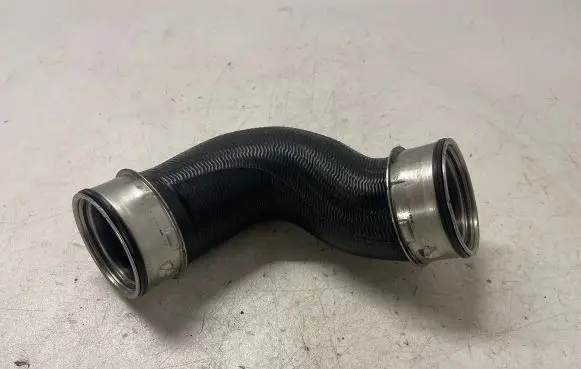 Mercedes-Benz E W211 Intercooler hose/pipe A2115284982