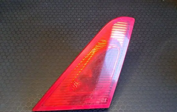 Mitsubishi Colt Tailgate rear/tail lights MN105623 27840102