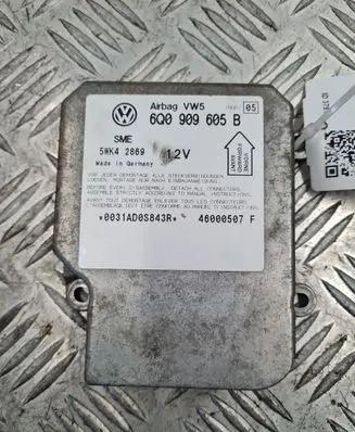 Volkswagen PASSAT B5.5 Airbag control unit/module 6Q0909605B