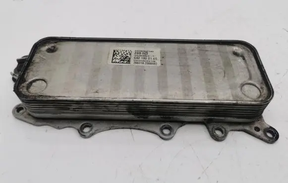 Engine oil radiator