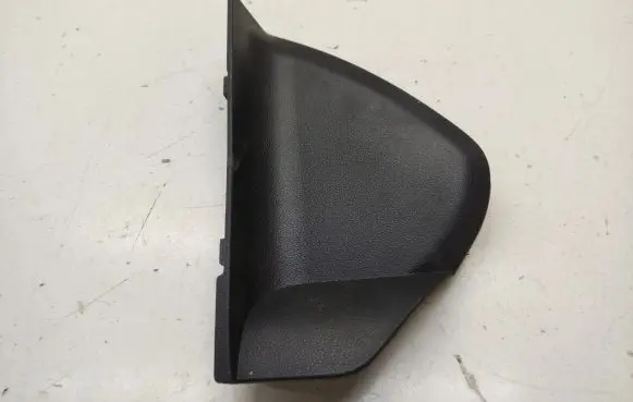 Mercedes-Benz ML W164 Dashboard side end trim A1646800439