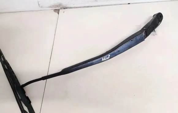 Honda FR-V Front wiper blade arm