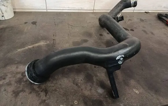 Opel Insignia B Intercooler hose/pipe 39155303 461071664