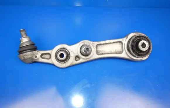 Mercedes-Benz C W205 Front lower control arm/wishbone 
