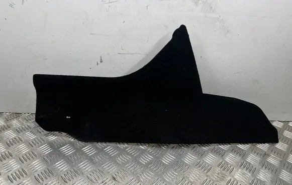 Skoda Octavia Mk2 (1Z) Centre console side trim front 1Z1863045 11390510