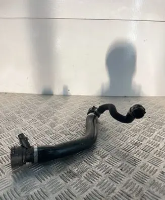 Engine coolant pipe/hose