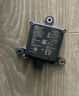 Toyota bZ4X Other devices 8816242030