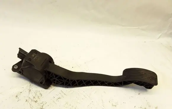 Citroen C4 I Picasso Accelerator throttle pedal 0280755045 9654745380