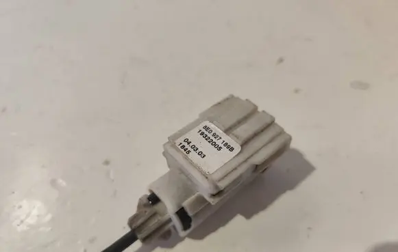 Audi A4 S4 B6 8E 8H Brake pedal sensor switch 8E0927189B 1845 19322005