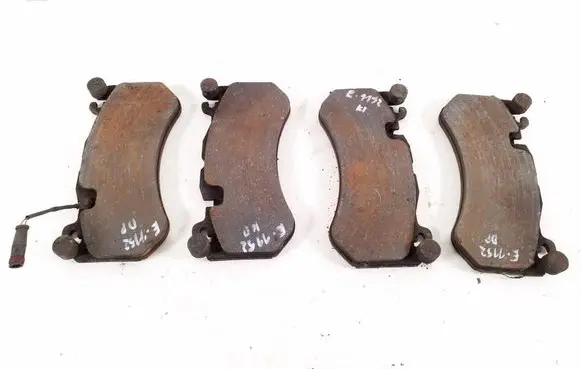 Mercedes-Benz G W461 W463 1st Gen Brake pads (front) 