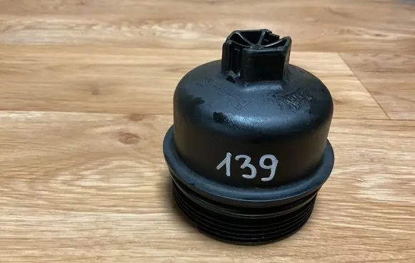 Peugeot Expert Oil filter cover 6790967580
