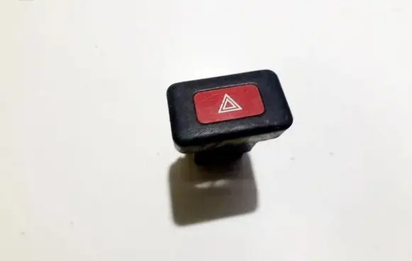 Nissan Almera N16 Hazard light switch