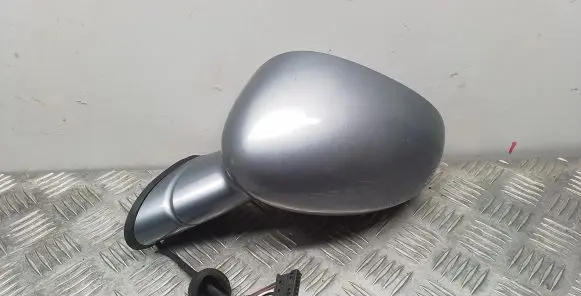 Chrysler Crossfire Front door electric wing mirror