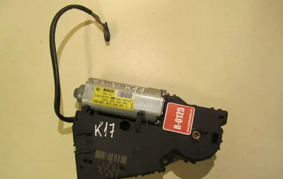 Volkswagen PASSAT B6 Sunroof motor/actuator 8D0959591C