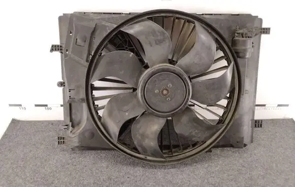 Mercedes-Benz C W204 Electric radiator cooling fan A2045000755 E10426