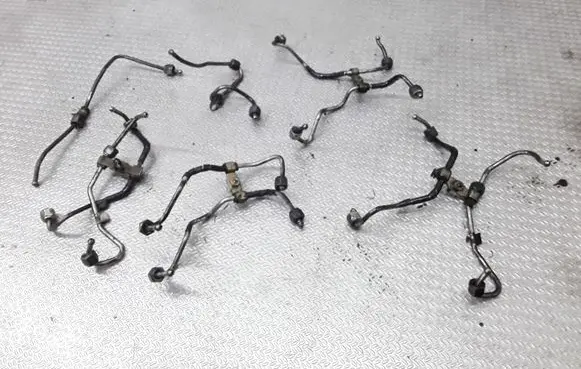 Land Rover Range Rover Sport L320 Fuel injector supply line/pipe 
