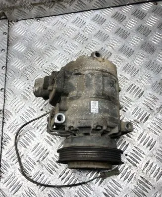 Volkswagen PASSAT B5.5 Air conditioning (A/C) compressor (pump) 8D0260808 4472208181