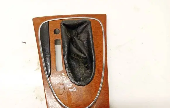 Mercedes-Benz E W211 Other interior part 2118214251 03751325