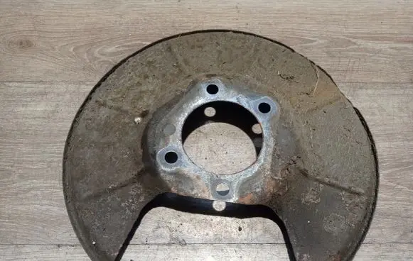 Volvo S80 Rear brake disc plate dust cover 