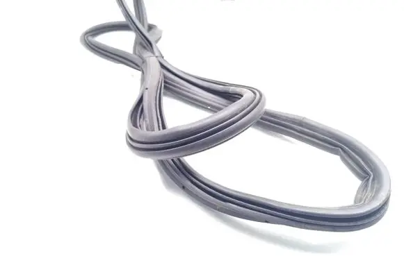 Ford Puma Trunk rubber seal (body) 
