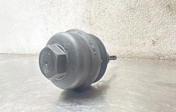 Opel Zafira A Oil filter cover 90571724