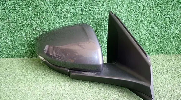 Volkswagen Polo VI Front door electric wing mirror 