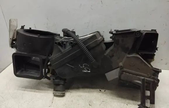 Volkswagen PASSAT B5 Interior heater climate box assembly 8D1820005J