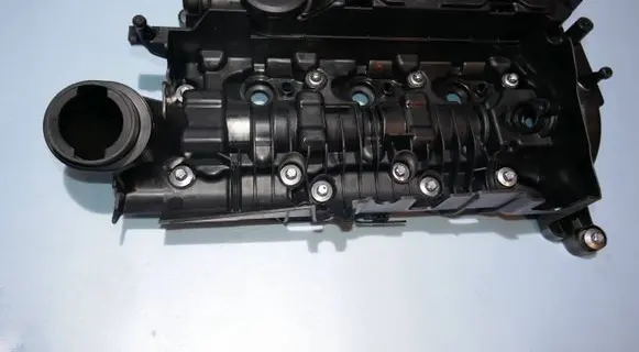 BMW 1 F20 F21 Rocker cam cover 8511342