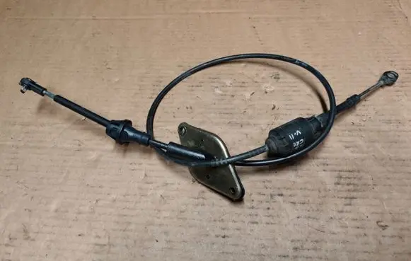 Jeep Cherokee III KJ Gear shift cable linkage 