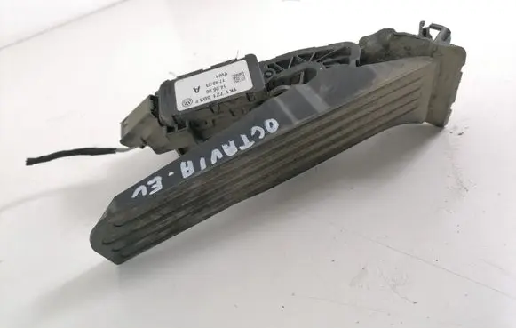 Skoda Octavia Mk2 (1Z) Accelerator throttle pedal 1K1721503P