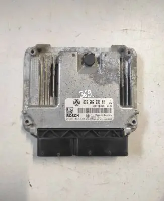 Volkswagen PASSAT B6 Engine control unit/module 03G906021NK 1039S17241 0281013440