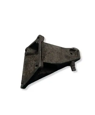 BMW 5 E60 E61 Engine mounting bracket 6761114 138074 C46000