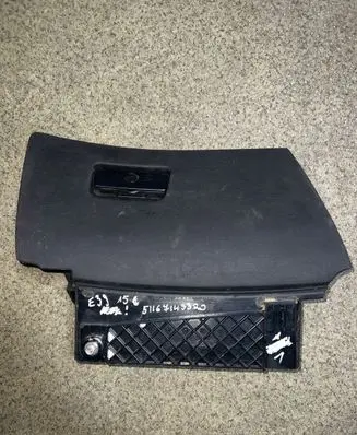 BMW 5 E39 Glove box 51167143320