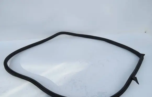 Mercedes-Benz CLS C218 AMG Rubber seal rear door 