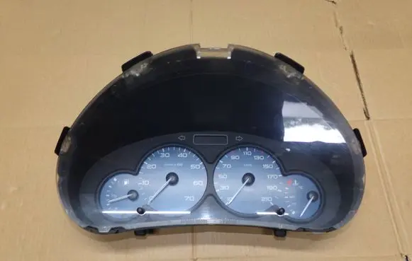 Citroen Berlingo Speedometer (instrument cluster) 9662745480