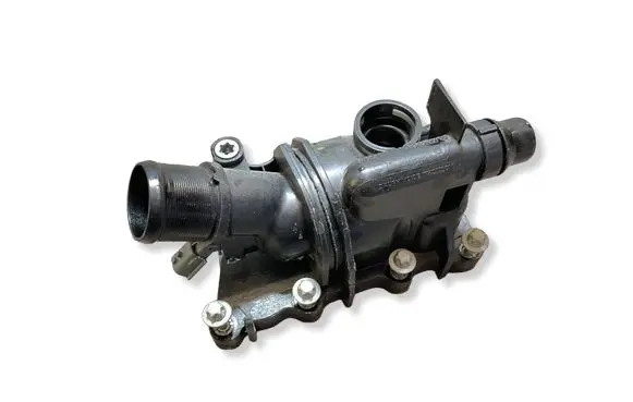 Mercedes-Benz A W177 Thermostat/thermostat housing A2822030175 110601741R 701011301