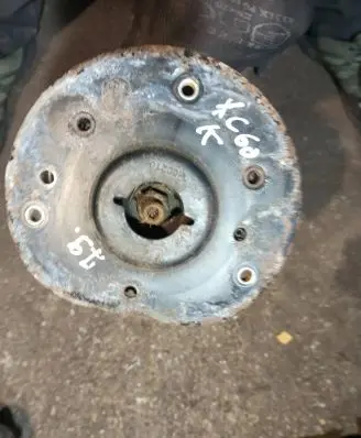 Volvo XC60 Front shock absorber with coil spring 31290327