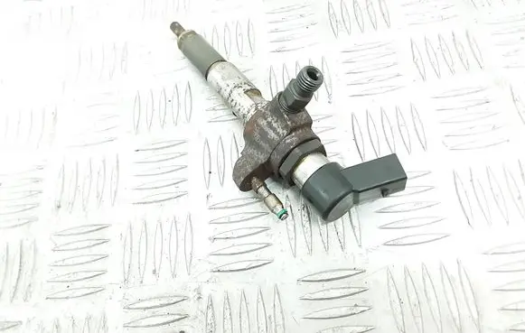 Volvo V60 Fuel injector 9802448680