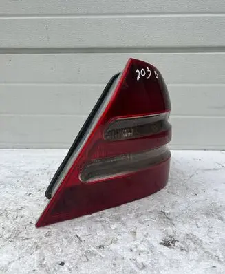 Mercedes-Benz C W203 Rear/tail lights