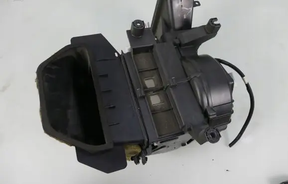 Mitsubishi Outlander Interior heater climate box assembly housing MN162079