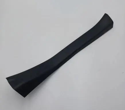 Nissan Leaf II (ZE1) Rear sill trim cover 769B73NLOA