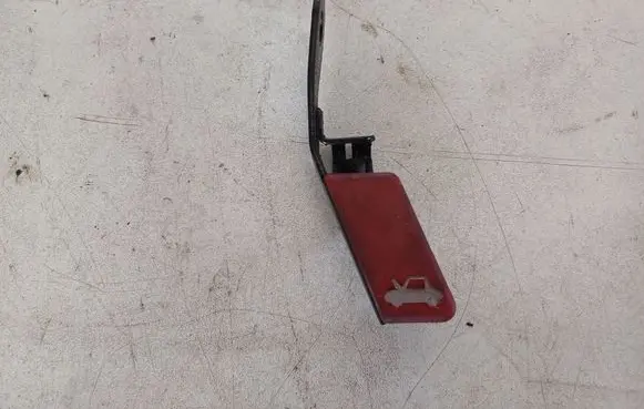 Alfa Romeo 166 Engine bonnet (hood) release handle 