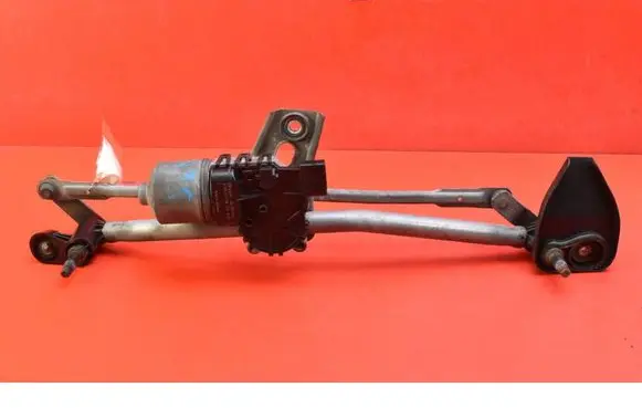 Opel Astra H Front wiper linkage and motor 13111211
