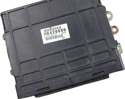 Mitsubishi Pajero Pinin Engine control unit/module MR420880 E2T71575H1
