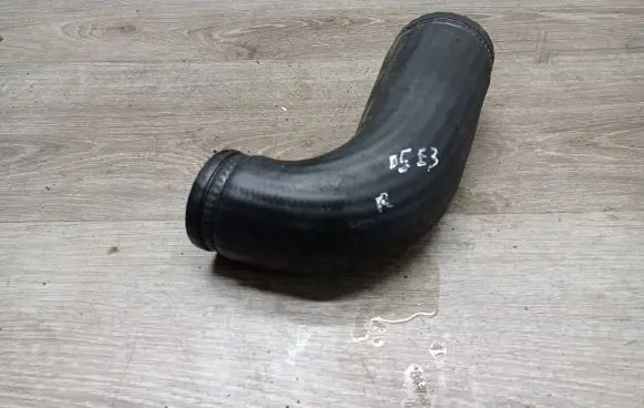 Volvo V70 Intercooler hose/pipe