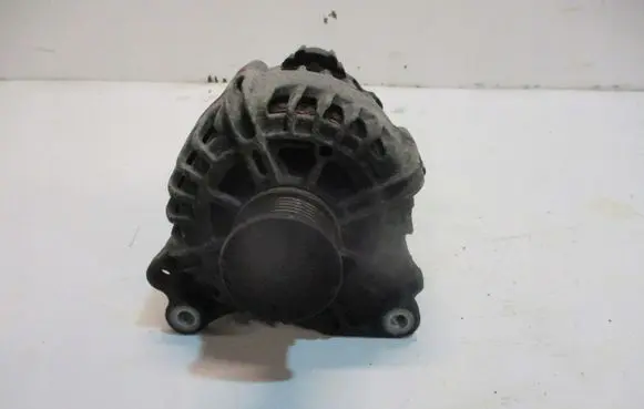 Audi A4 S4 B9 Generator/alternator 04L903024