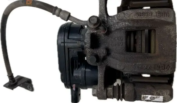 Hyundai Sonata DN8 Front brake caliper L158237700