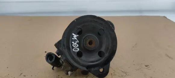 Land Rover Range Rover Sport L320 Power steering pump QVB500640