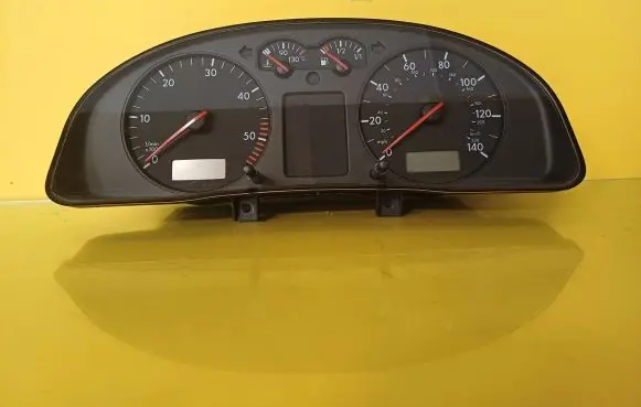Volkswagen PASSAT B5 Speedometer (instrument cluster) 3B0919931